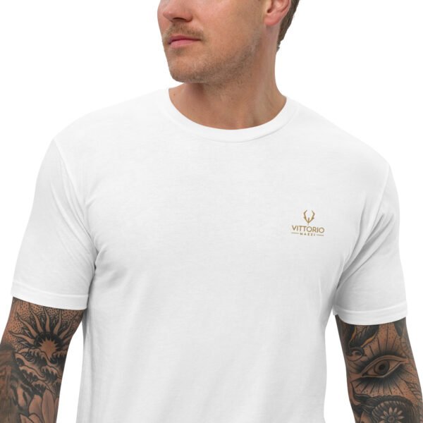 Camiseta de manga corta y cuello redondo