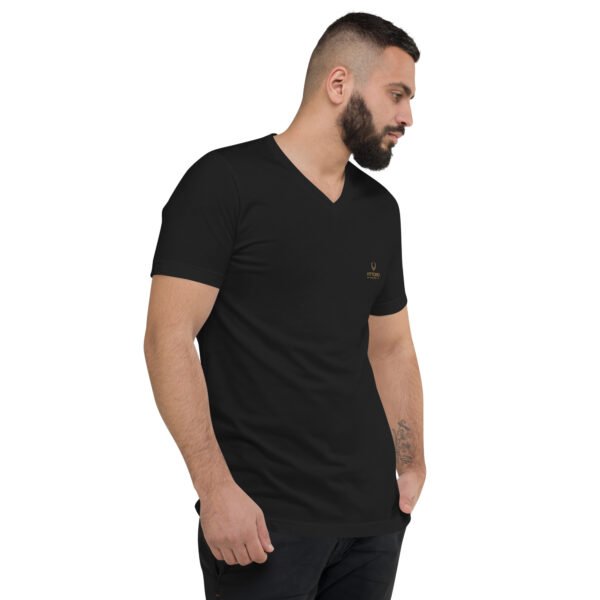 Camiseta de manga corta y cuello de pico